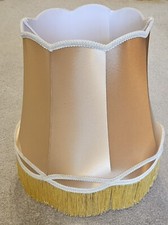 Retro Large Scalloped Tassle