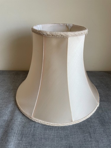 Large vintage bell shape cream - large,